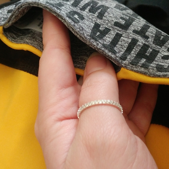 Wichita state vs pink leggings - Picture 2 of 7